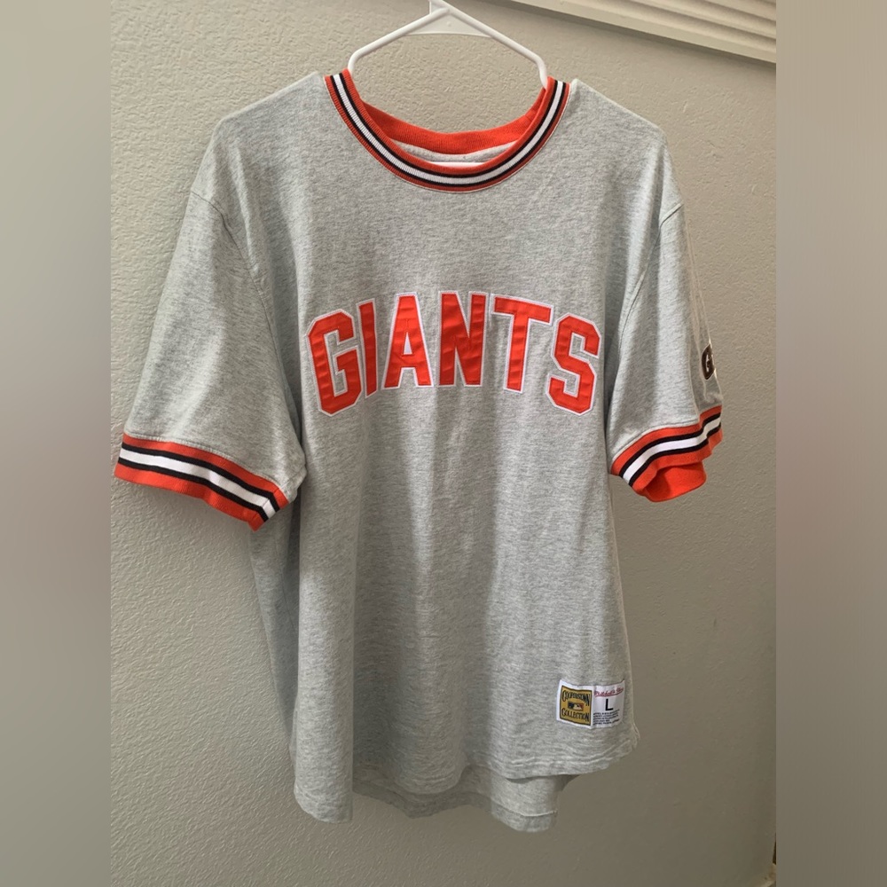SF Giants tee, men’s size L